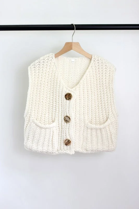 GOLD BUTTON SWEATER VEST