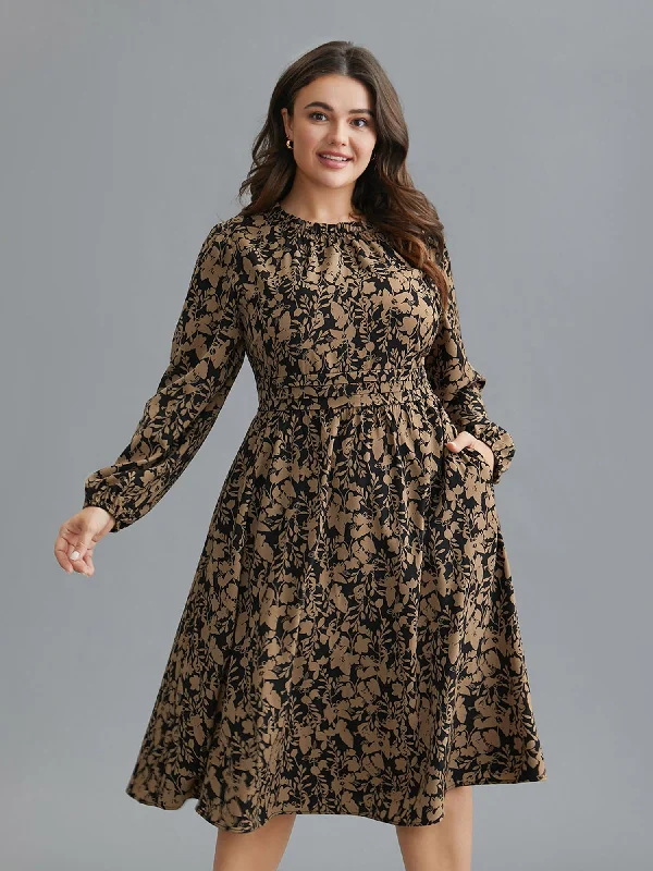 Little Black Women Dress with Sequins for a Glamorous Night Out Little Black Women Dress with Sequins for a Glamorous Night Out Floral Mock Neck Ruffles Pleated Waist Dress Little Black Women Dress with Sequins for a Glamorous Night Out Little Black Women Dress with Sequins for a Glamorous Night Out Floral Mock Neck Ruffles Pleated Waist Dress